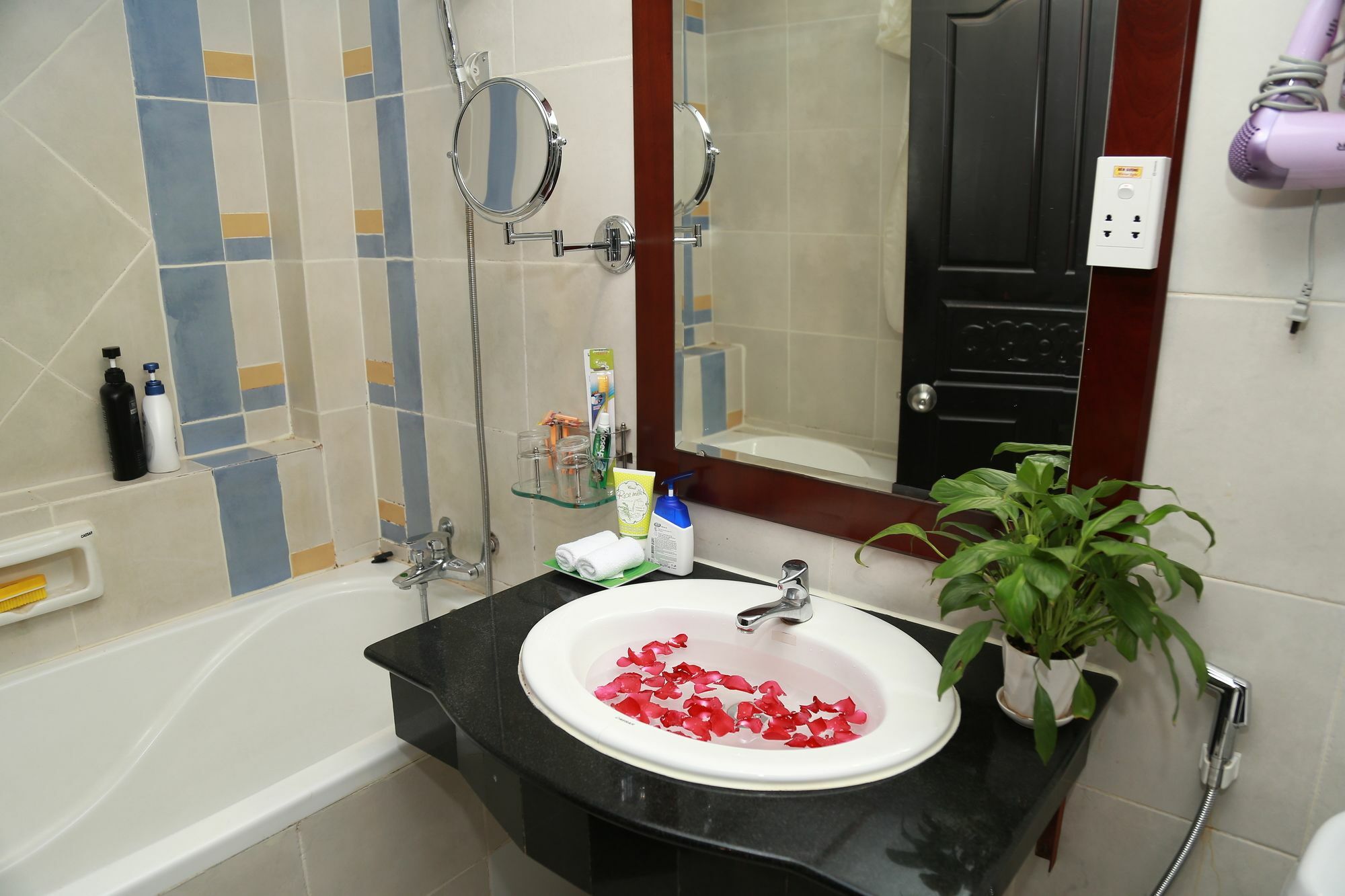 A25 Hotel - 20 Bui Thi Xuan Хошимін Екстер'єр фото